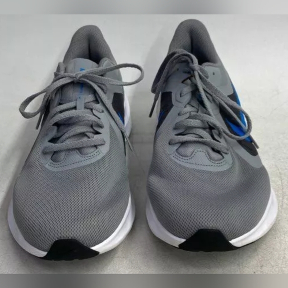Nike Men's Downshifter 10 Running Shoes Size 11.5 Like New MSRP 89.99 - Picture 4 of 7